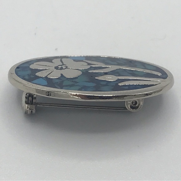 Flower Pin - Picture 4 of 8